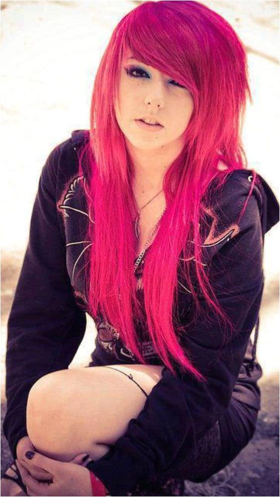 emo hairstyle for girl
