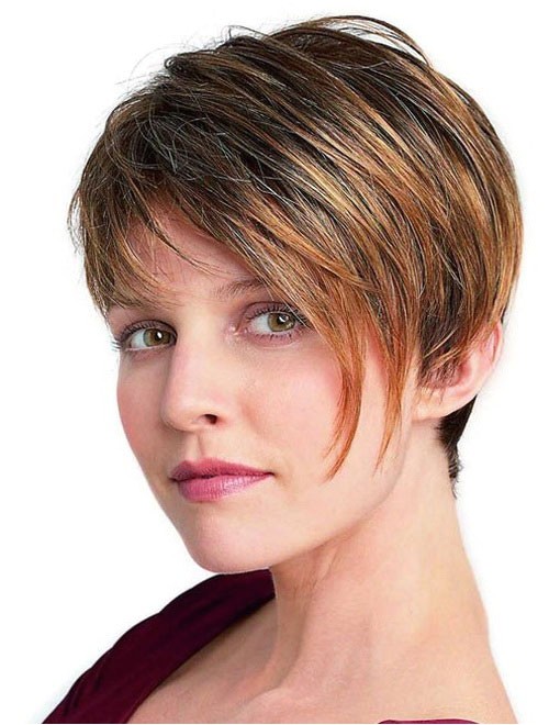 24 best easy short hairstyles for thick hair