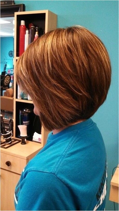 simple easy daily hairstyle for short hair stacked bob cut