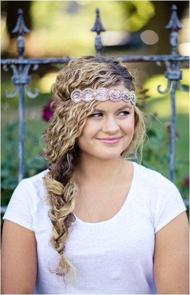 11 quick and easy headband hairstyles for naturally curly hair