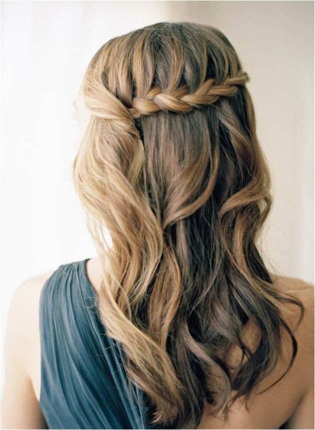pretty prom hairstyles