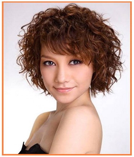 easy hairstyles for short curly hair