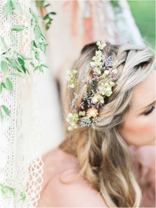 20 wedding hair ideas with flowers