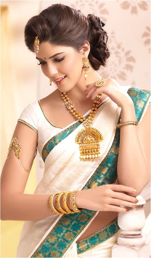 south indian wedding hairstyles with saree outfits