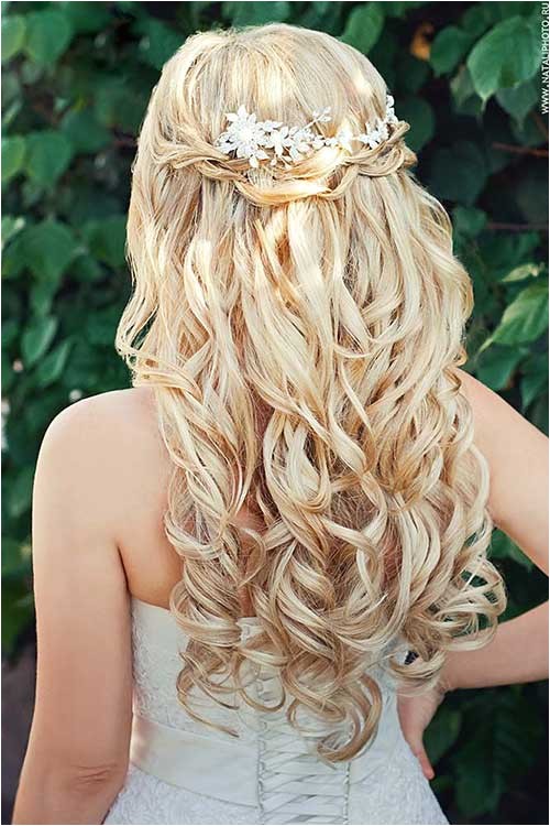 35 popular wedding hairstyles for bridesmaids