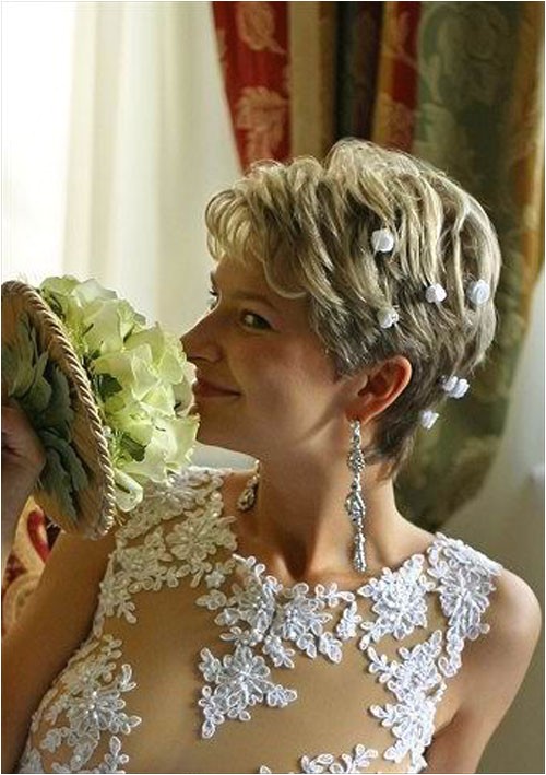28 elegant short hairstyles for mother of the bride