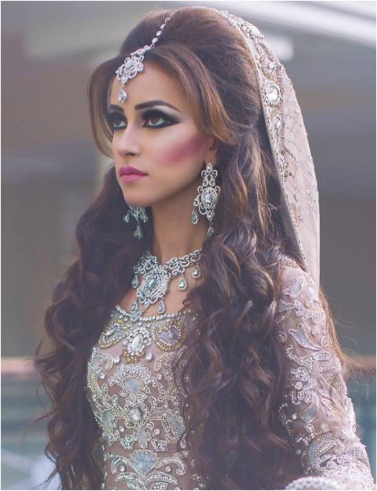 Open Hair Hairstyles for Wedding 20 Latest Indian Bridal Hairstyles Easyday