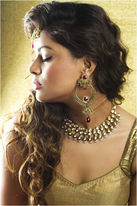 10 best indian wedding hairstyles for curly hair