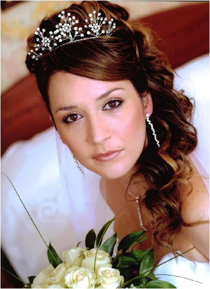 princess bridal hairstyles with crown