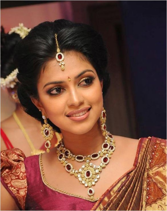 south indian wedding reception hairstyles for long hair