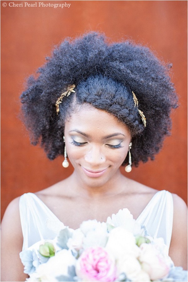 7 superb natural hair bridal hairstyles for summer weddings