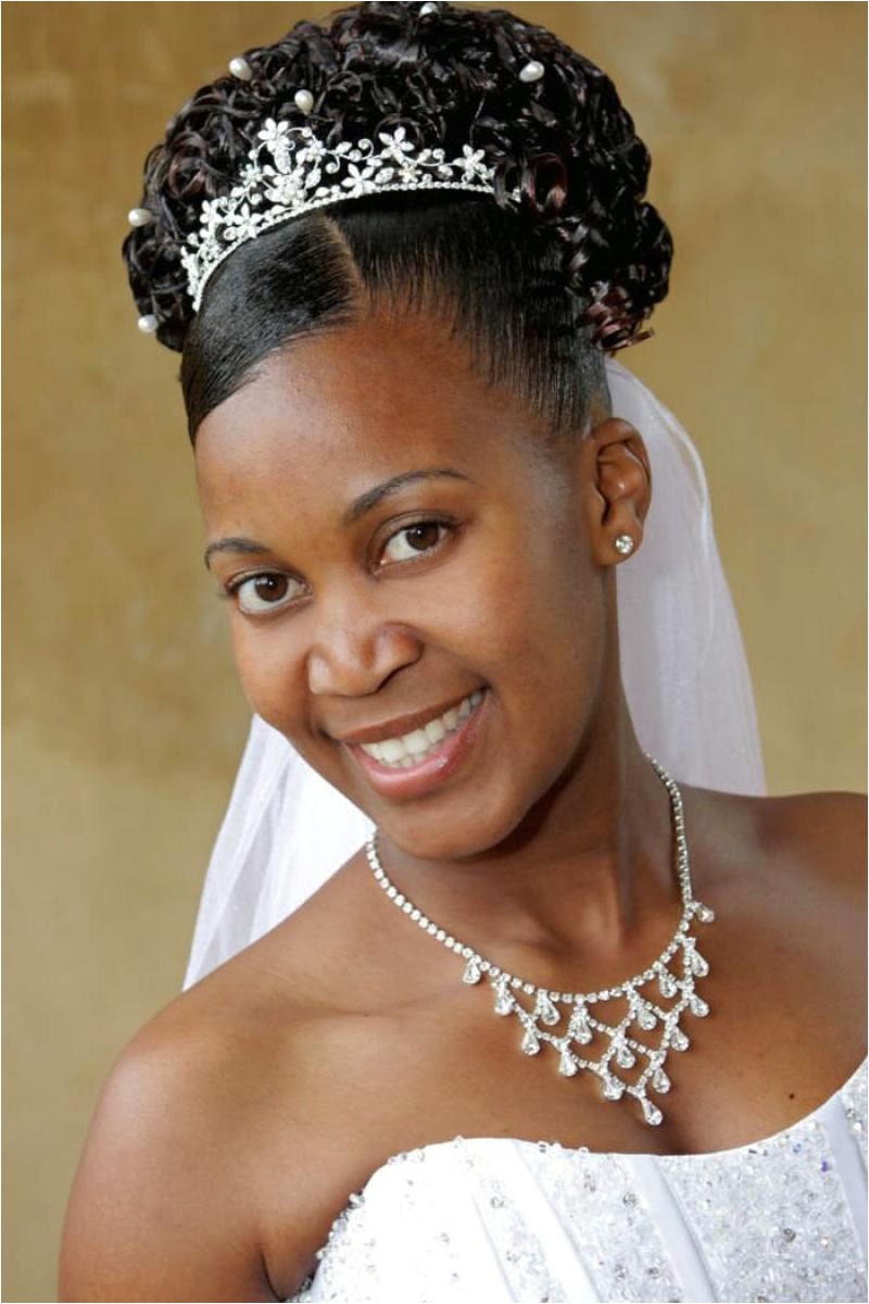 wedding hairstyles with tiara