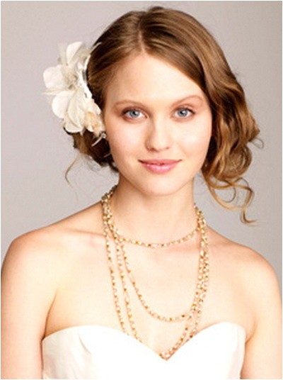 bridal hairstyles for round faces for