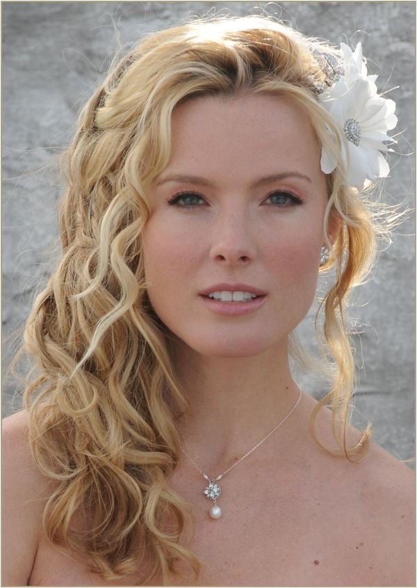 wedding party hairstyles