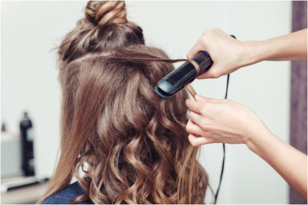 Learn The Art How To Curl Long Hair In 10 Minutes
