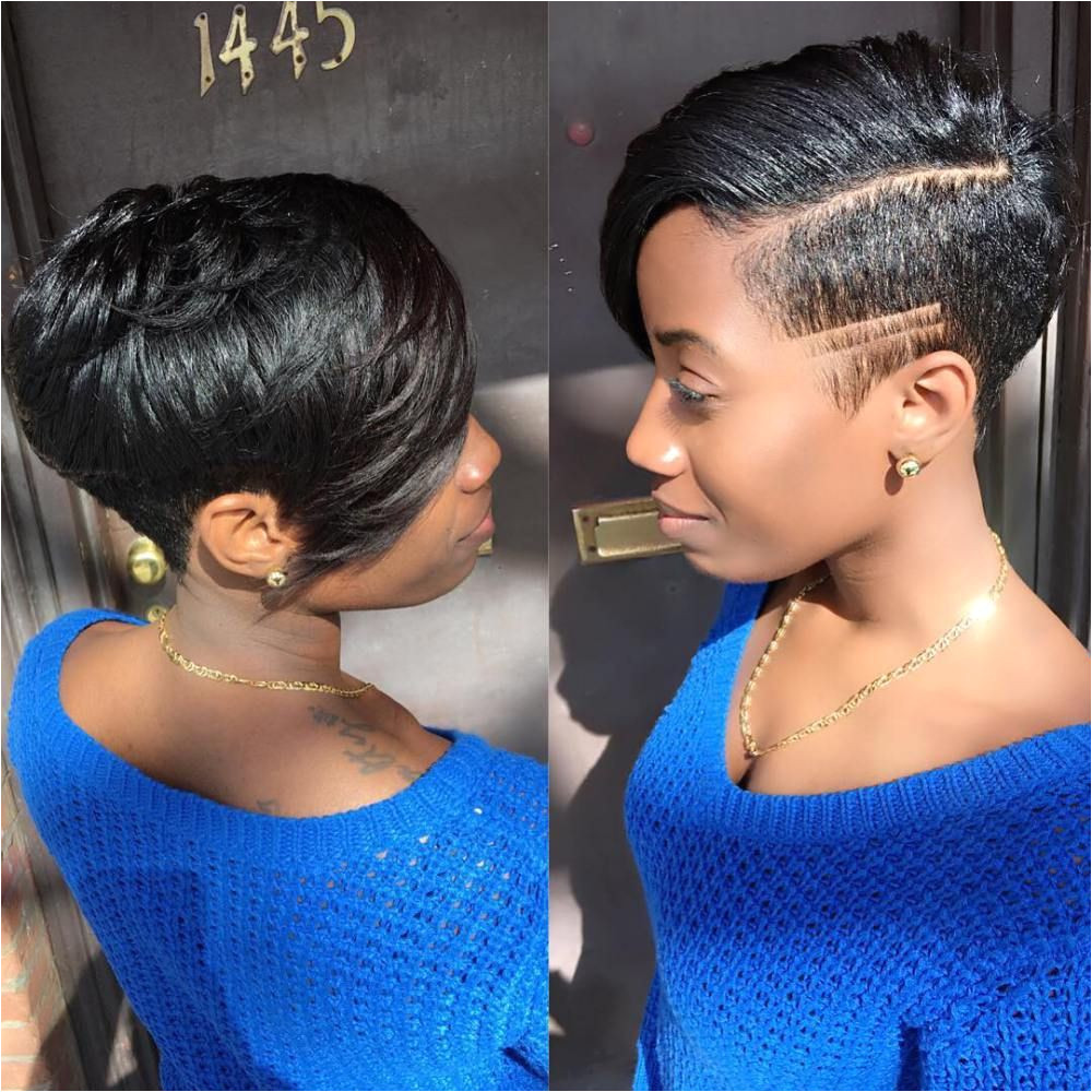 Women s Black Side Part Haircut