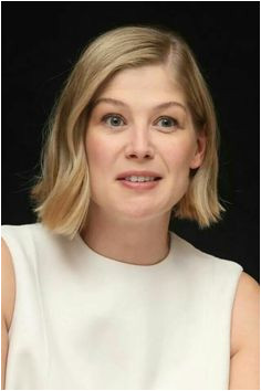 Rosamund Pike at a press conference for "Gone Girl" Ritz Carlton Hotel