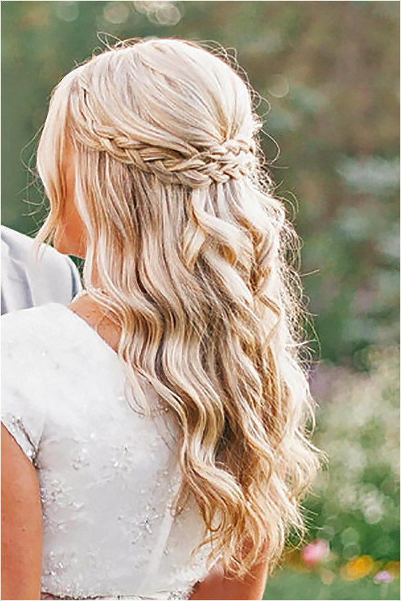 Coiffure De Bal Coiffure Boheme Chic Idee Coiffure Mariage Coiffure Cheveux Long