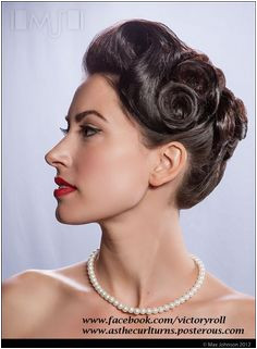 1940s updo victoryroll