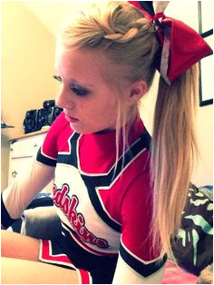 Cheer hair so cute Cheer Stunts Cheerleading Bows Cute Cheerleaders Cheer Coaches