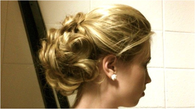 three cute hairstyles for holiday parties