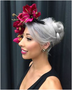 In this post I cover the best races hairstyles for fascinators Tips on how to wear a fascinator and popular styles for long hair short hair and hair down