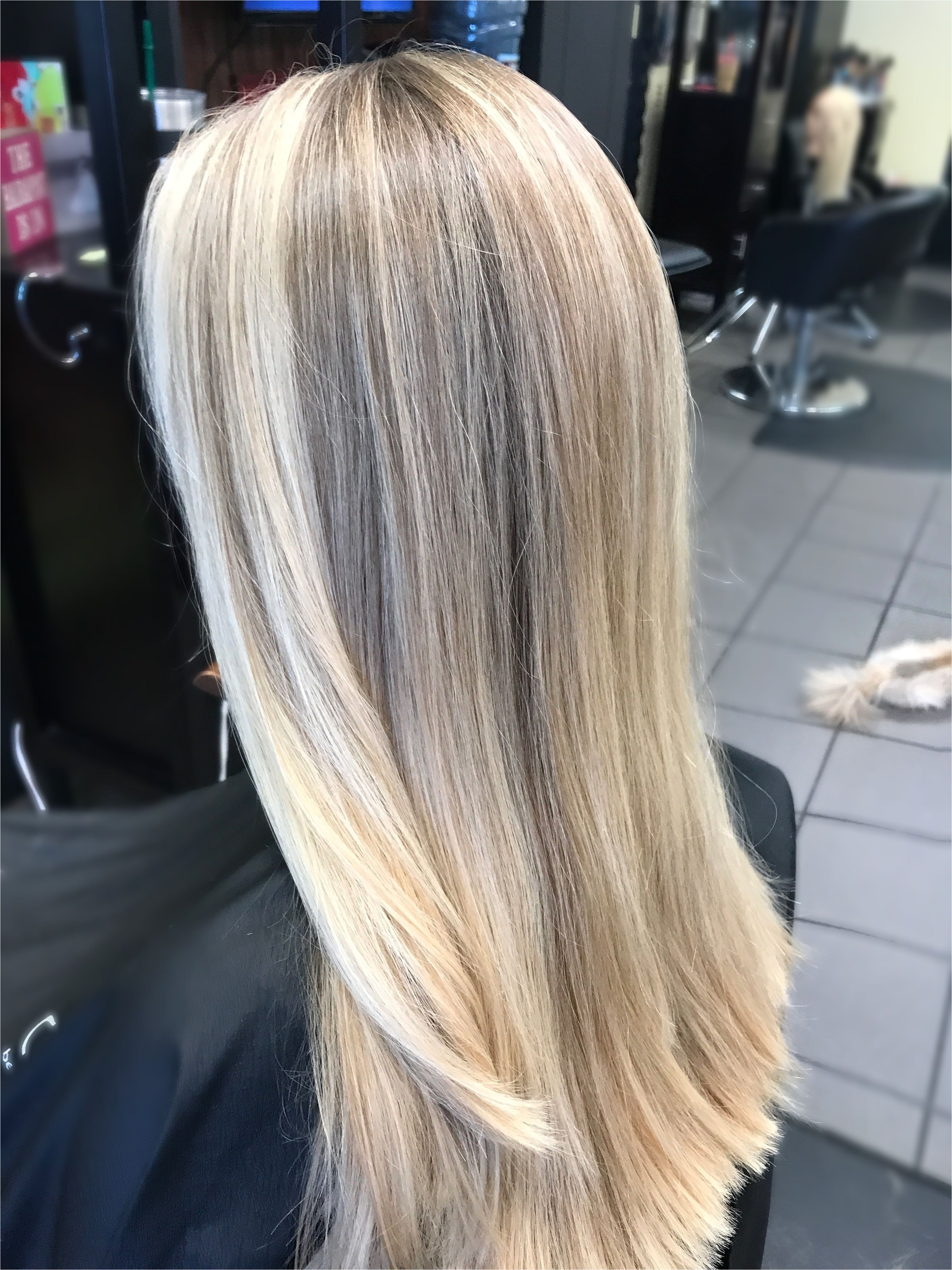 Blonde Hair Stylist Elegant Hairstyles with Blonde Highlights Collection I Pinimg 600x 18 0e 0d