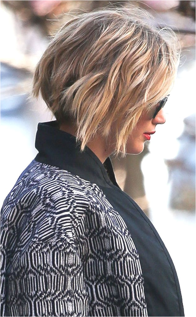 Jennifer Lawrence Grows Out Her Pixie Into a Bob Hairstyle See the Pics