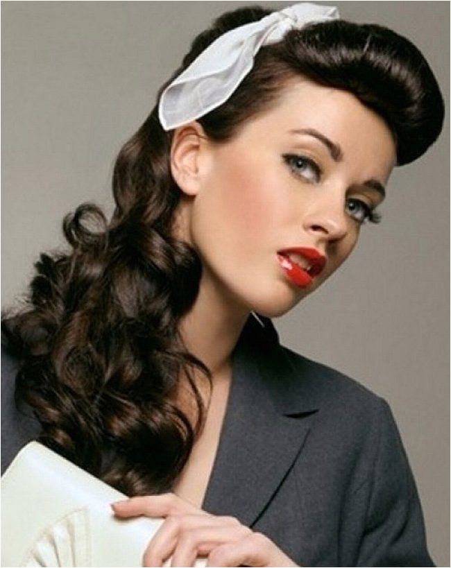 Vintage hairstyles with bows for long curly hair
