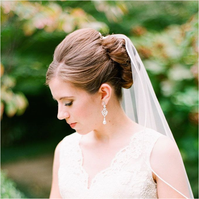 27 Wedding Hairstyles That Work Well With Veils Wedding Hair Make up Pinterest