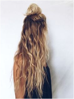 13 Easy Ways to do A Half up top knot hairstyles 2017 Beach Blonde Highlights