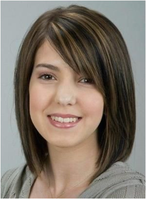 medium length hairstyles round face over 40