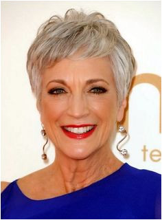 40 Anti Aging Short Hairstyles for Older Women