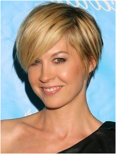 Women Hairstyles Over 50 New Looks women hairstyles professional Women Hairstyles Over 50 New Looks Cimetgirl · square face hairstyle