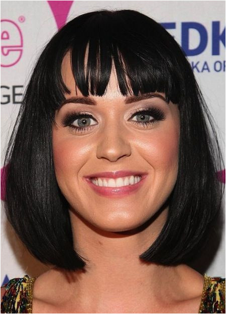 Medium Bob Hairstyles Katy Perry with Bob cut and Blunt Bangs Similar to the Cleopatra Bob Haircut