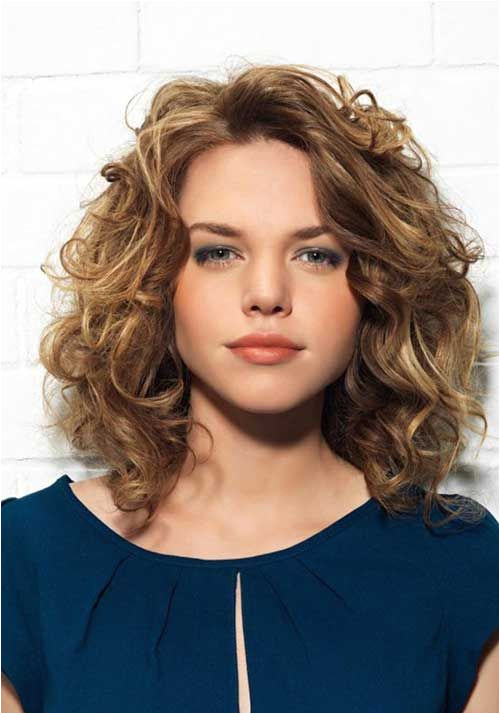 13 Best Short Layered Curly Hair