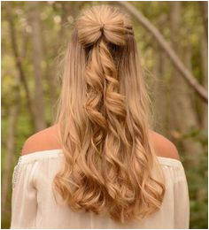 We ve got cute back to school hairstyles to inspire your hair do every day of the week From easy back to school updos to braided back to school hairstyles