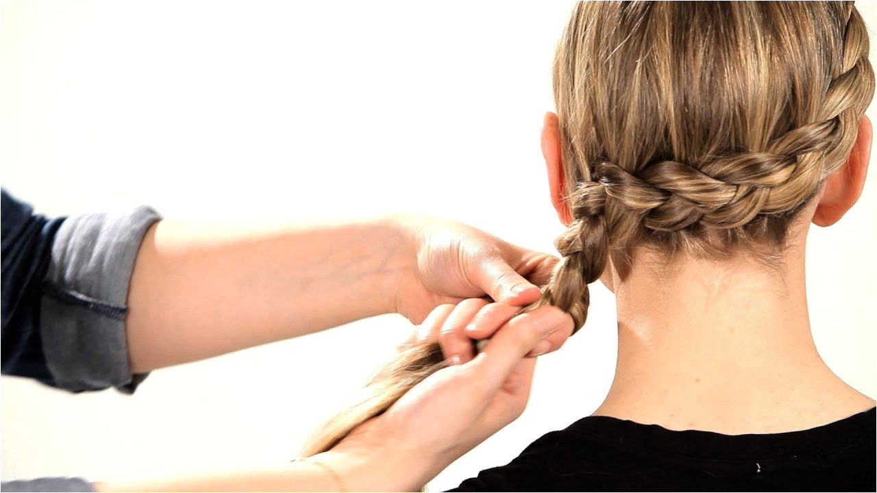 How to Do a Side Dutch Braid