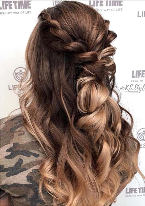 Looking for best hairstyles to highlight your beauty See here and find our most amazing and cutest half up balayage hairstyles ideas for 2019