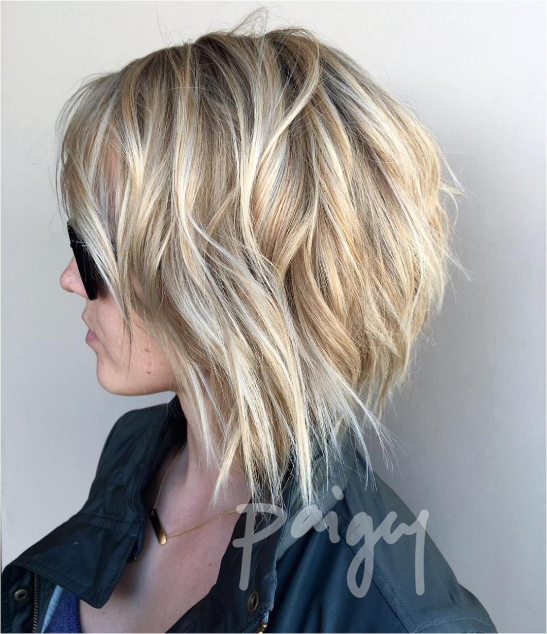 Tousled Bob With Honey Blonde Balayage Choppy Bob Hairstyles Prom Hairstyles Hairstyle Ideas