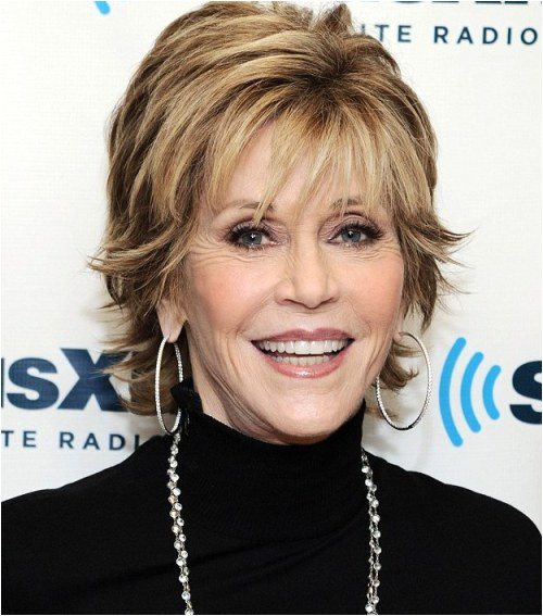 Jane Fonda hairstyle with highlights