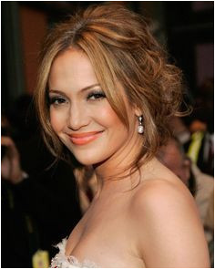 Jlo messy updo 1 Updo Hairstyle Braided Hairstyles Hairstyles With Bangs Wedding Hairstyles