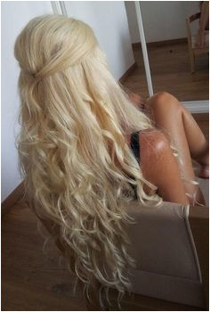 amazing long blonde curly hairstyle I wish my hair was that long