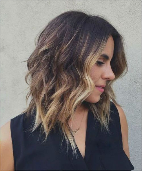 14 The Head Turning Medium Hairstyles With Blonde Highlights for Your Distinctive Style