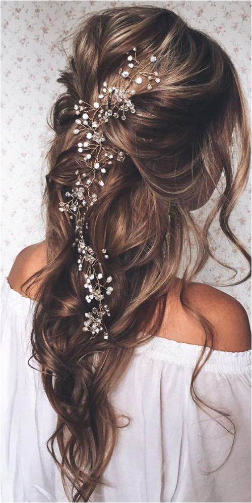20 Fabulous Bridal Hairstyles for Long Hair Beautiful Bridal Hairstyle with Accessories
