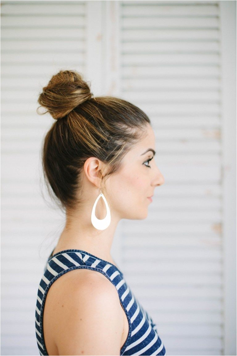 These easy hairstyles for moms are perfect for when time is minimal