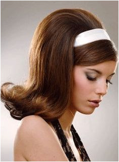 60s Hairstyles For Women s To Looks Iconically Beautiful