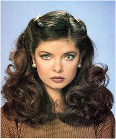 Vintage Hairstyles 70s Hairstyles 80s Haircuts 70s Hair And Makeup 1970s Makeup