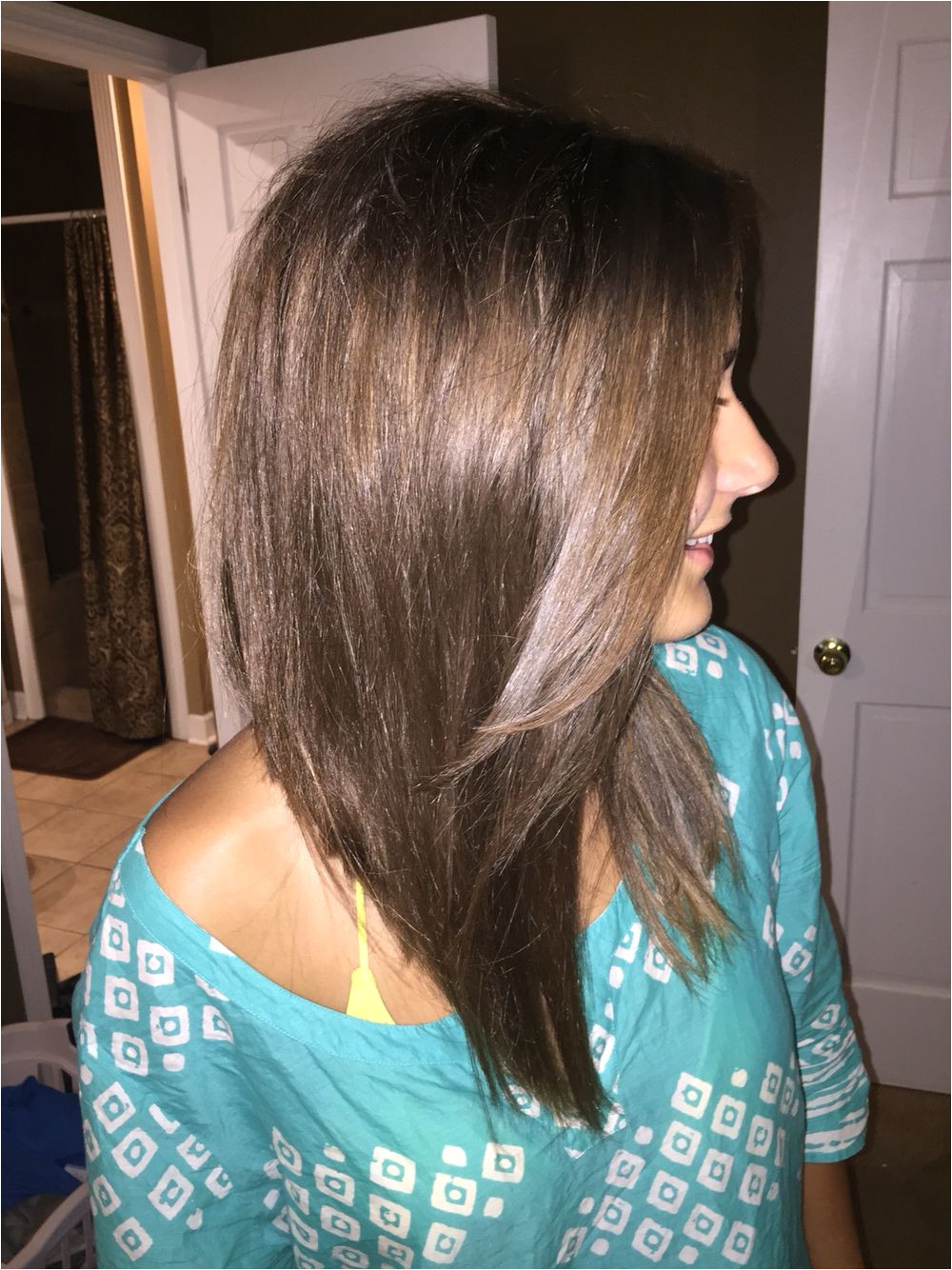 Exaggerated lob angled Lob Hairstyle Pretty Hairstyles Hairstyle Ideas Hair Ideas Lob