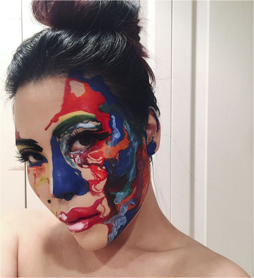 Woman Gives Up Teaching To Create Optical Illusions With Makeup And It s Messing With Our